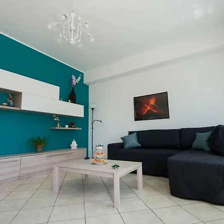 Charming Etna House
