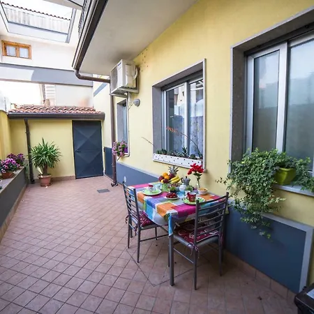 Daire Charming Etna House Giarre